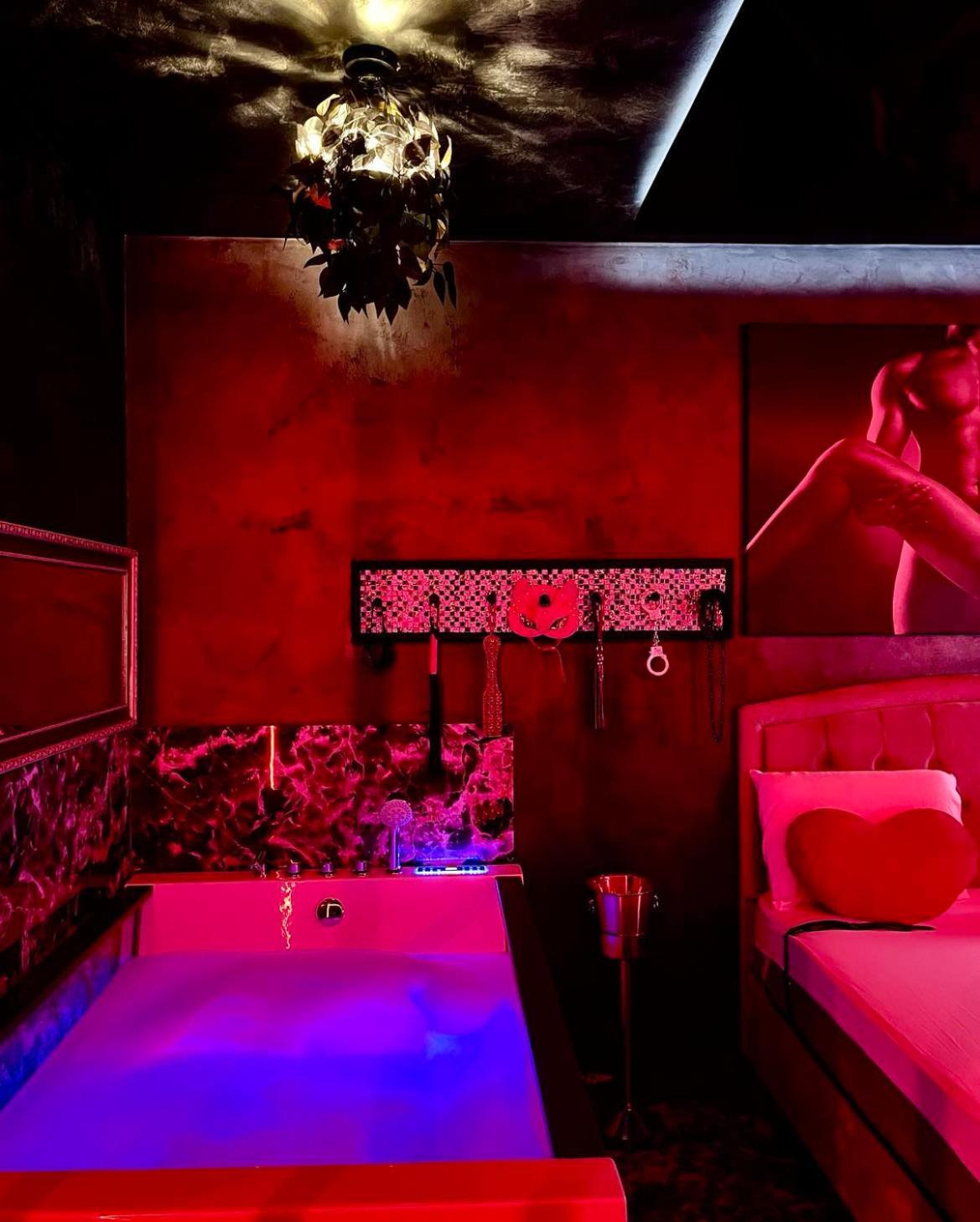 בוקרשט Love Room מראה חיצוני תמונה